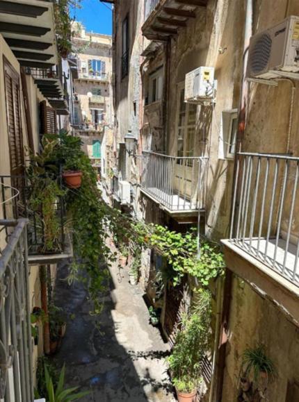 Appartamento Triscele House - Corrieri Palermo Esterno foto